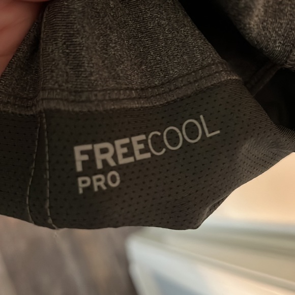 Eddie Bauer freecool pro tshirt size small - Picture 3 of 6